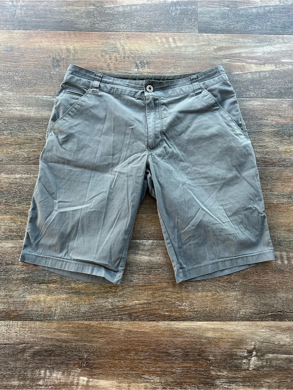 Kuhl Resistor Lite Chino Shorts Charcoal Blue Size 34